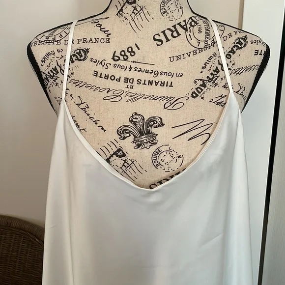 NWT-Calvin Klein camisole ❤️ - Picture 2 of 9